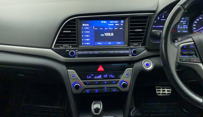 2016 Hyundai New Elantra 2.0 SX AT PETROL, Petrol, Automatic, 75,545 km, Air Conditioner