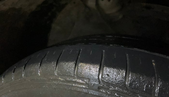 2017 Hyundai Creta E PLUS 1.6 PETROL, Petrol, Manual, 78,595 km, Right Front Tyre Tread