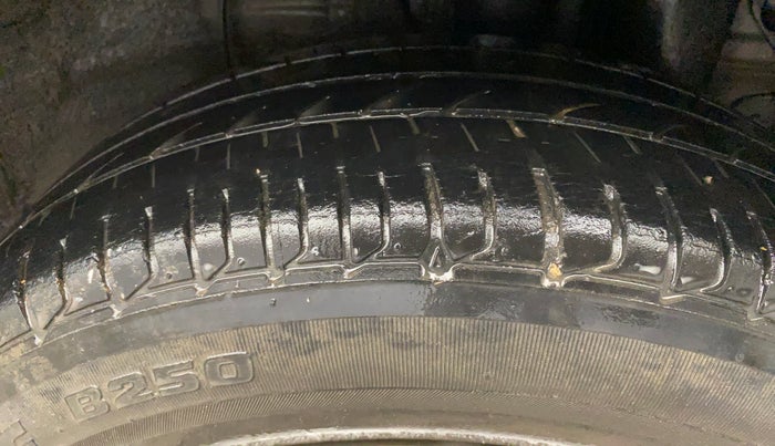 2016 Hyundai Elite i20 SPORTZ 1.2, Petrol, Manual, 40,620 km, Left Rear Tyre Tread