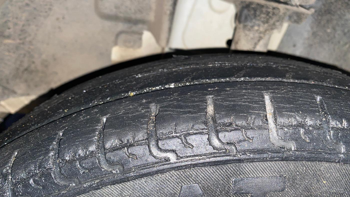 2018 Renault Kwid RXT 1.0 (O), Petrol, Manual, 67,064 km, Left Front Tyre Tread