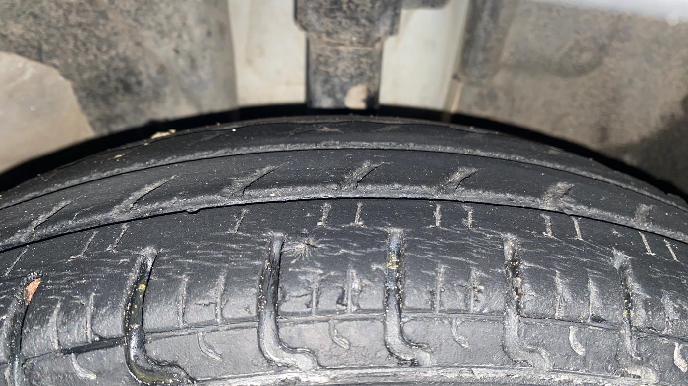 2018 Renault Kwid RXT 1.0 (O), Petrol, Manual, 67,064 km, Right Front Tyre Tread