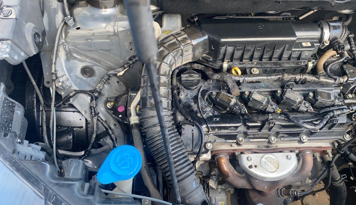 2021 Maruti XL6 ZETA MT, Petrol, Manual, 83,481 km, Engine View - Right