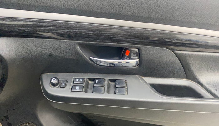 2021 Maruti XL6 ZETA MT, Petrol, Manual, 83,481 km, Driver Side Door Panels Control