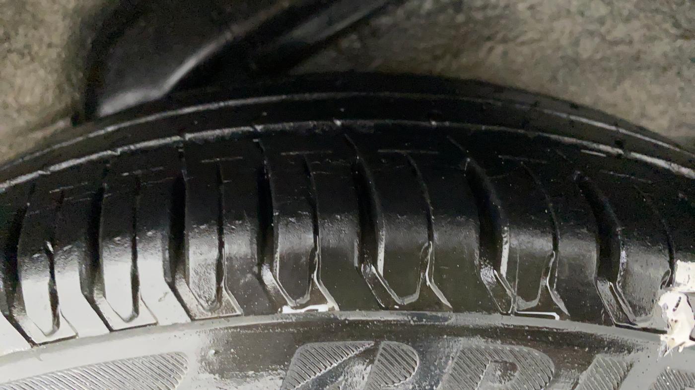 2009 Hyundai i10 MAGNA 1.2, Petrol, Manual, 66,051 km, Left Rear Tyre Tread