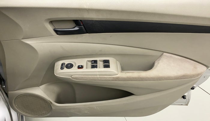 2010 Honda City 1.5L I-VTEC E MT, Petrol, Manual, 67,900 km, Driver Side Door Panels Control
