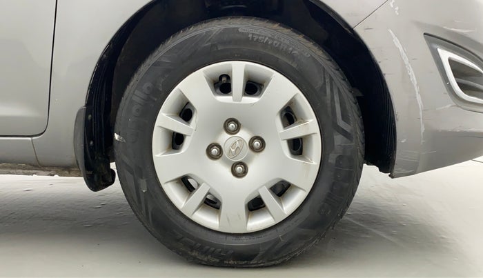 2014 Hyundai i20 MAGNA (O) 1.2, Petrol, Manual, 36,376 km, Right Front Wheel