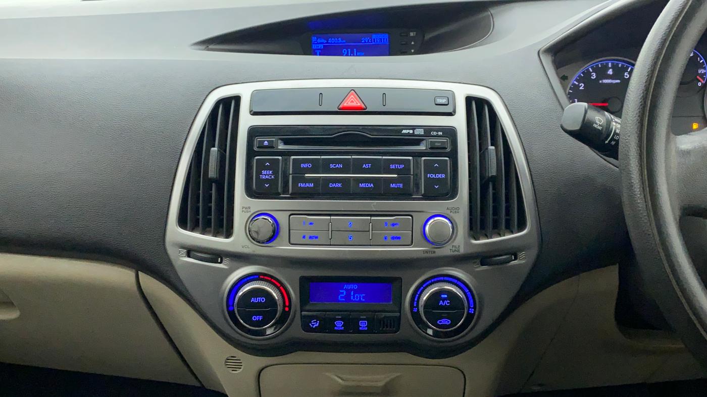 2014 Hyundai i20 MAGNA (O) 1.2, Petrol, Manual, 36,376 km, Air Conditioner