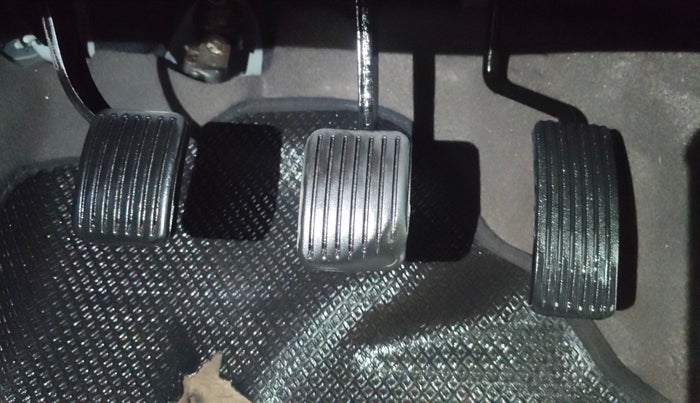 2013 Hyundai i10 SPORTZ 1.2, Petrol, Manual, 27,481 km, Pedals