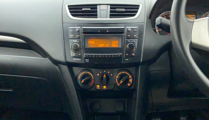 2017 Maruti Swift VXI, Petrol, Manual, 67,043 km, Air Conditioner