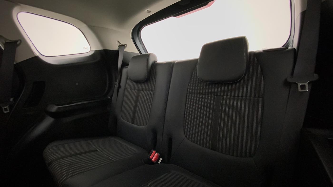 2022 KIA CARENS PRESTIGE 1.4 PETROL 7 STR, Petrol, Manual, 9,956 km, Third Seat Row ( optional )