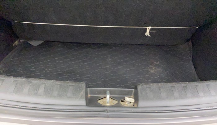 2014 Maruti Swift VDI, Diesel, Manual, 82,853 km, Boot Inside