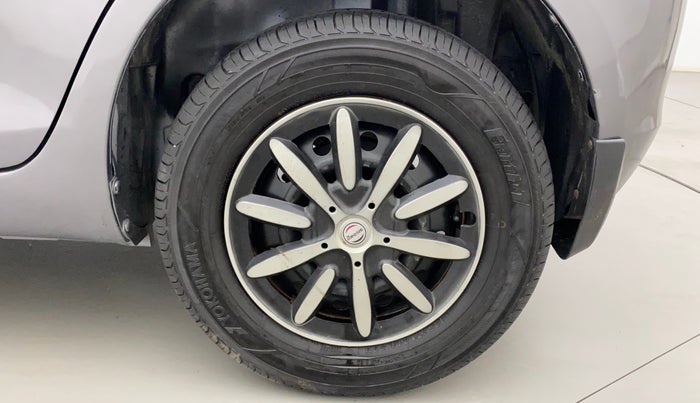 2014 Maruti Swift VDI, Diesel, Manual, 82,853 km, Left Rear Wheel