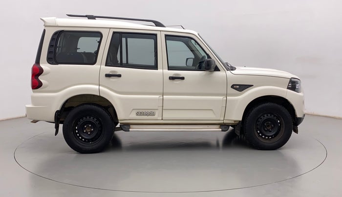2018 Mahindra Scorpio S5, Diesel, Manual, 69,010 km, Right Side View