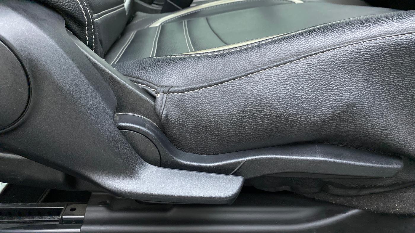 2019 Toyota Glanza V MT PETROL, Petrol, Manual, 20,208 km, Driver Side Adjustment Panel