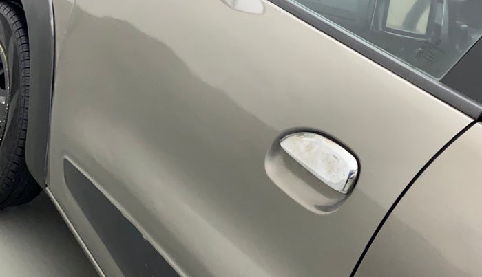 2016 Renault Kwid RXT 0.8, Petrol, Manual, 45,277 km, Front passenger door - Slightly dented