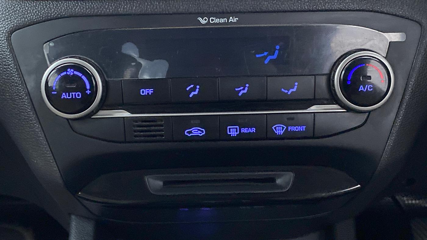 2017 Hyundai Elite i20 ASTA 1.2 (O), Petrol, Manual, 35,995 km, Automatic Climate Control