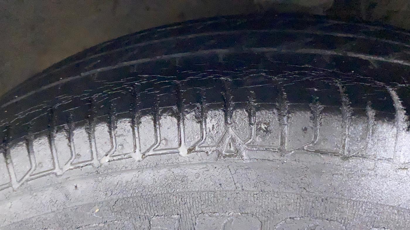 2011 Hyundai i10 MAGNA 1.2, Petrol, Manual, 60,372 km, Right Front Tyre Tread