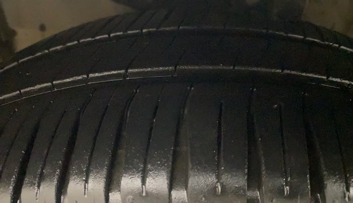 2015 Honda Jazz 1.2L I-VTEC SV, Petrol, Manual, 51,622 km, Left Front Tyre Tread