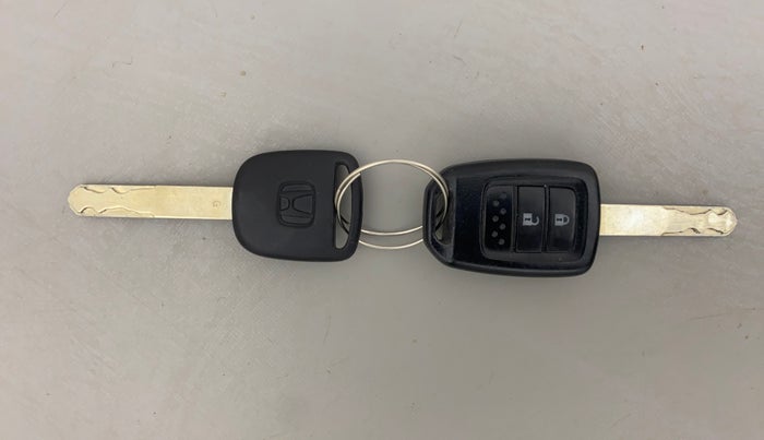 2015 Honda Jazz 1.2L I-VTEC SV, Petrol, Manual, 51,622 km, Key Close Up