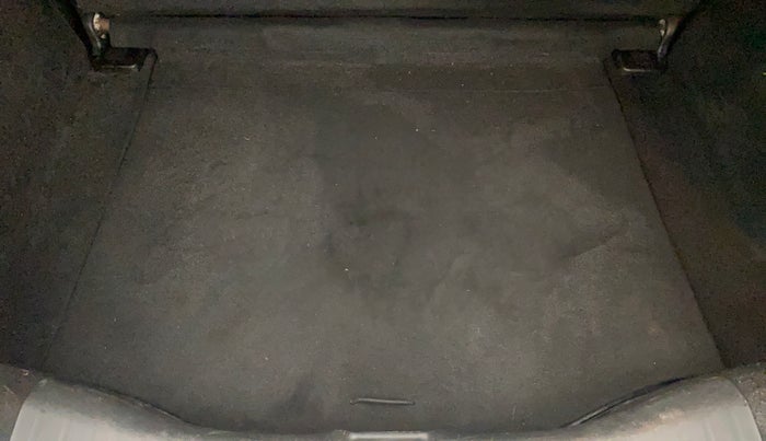 2015 Honda Jazz 1.2L I-VTEC SV, Petrol, Manual, 51,622 km, Boot Inside