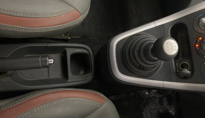 2014 Maruti Ritz VXI, Petrol, Manual, 76,020 km, Gear Lever