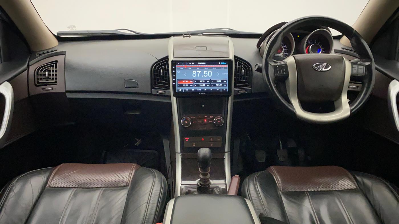 2014 Mahindra XUV500 W8, Diesel, Manual, 87,659 km, Dashboard
