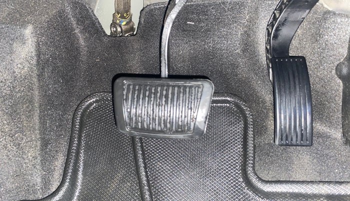 2022 Hyundai VENUE SX PLUS 1.0 TURBO DCT, Petrol, Automatic, 11,386 km, Pedals