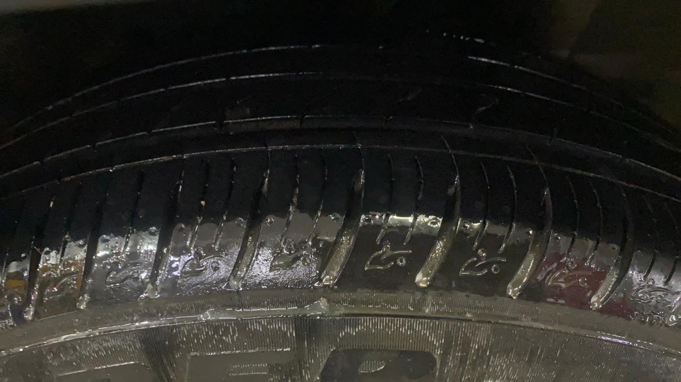 2022 Hyundai VENUE SX PLUS 1.0 TURBO DCT, Petrol, Automatic, 11,386 km, Left Rear Tyre Tread