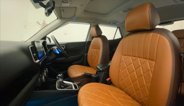 2021 Hyundai VENUE SX PLUS 1.0 TURBO DCT, Petrol, Automatic, 36,818 km, Right Side Front Door Cabin