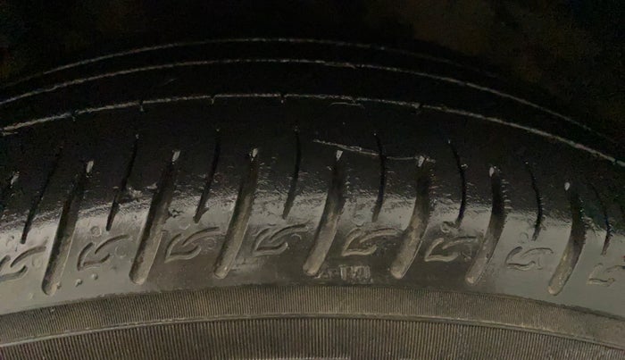 2021 Hyundai VENUE SX PLUS 1.0 TURBO DCT, Petrol, Automatic, 36,818 km, Left Front Tyre Tread