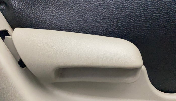 2016 Maruti Celerio VXI, Petrol, Manual, 90,250 km, Driver Side Adjustment Panel