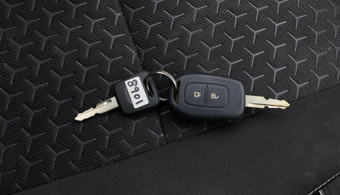 2021 Datsun Redi Go T, Petrol, Manual, 25,136 km, Key Close Up