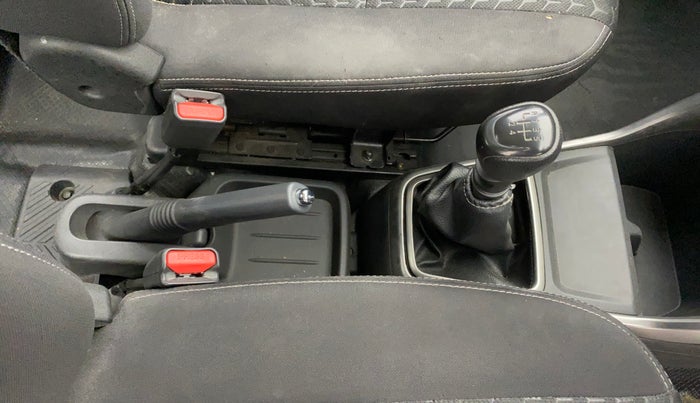 2021 Datsun Redi Go T, Petrol, Manual, 25,136 km, Gear Lever