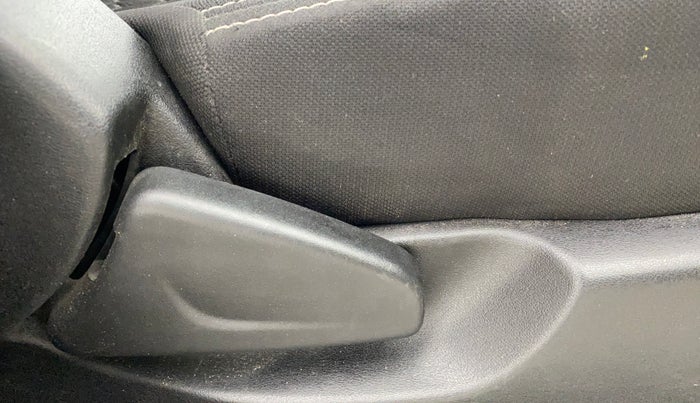 2021 Datsun Redi Go T, Petrol, Manual, 25,136 km, Driver Side Adjustment Panel