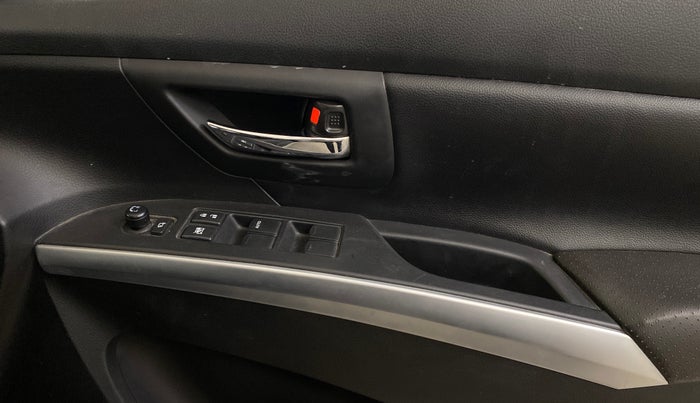 2020 Maruti S Cross ALPHA AT1.5, Petrol, Automatic, 40,622 km, Driver Side Door Panels Control