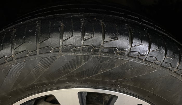 2020 Maruti S Cross ALPHA AT1.5, Petrol, Automatic, 40,622 km, Left Front Tyre Tread