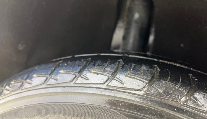 2016 Maruti Baleno DELTA CVT PETROL 1.2, Petrol, Automatic, 77,370 km, Right Rear Tyre Tread