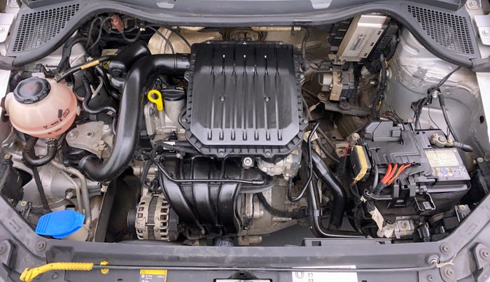 2020 Volkswagen Polo Trendline 1.0 L Petrol, Petrol, Manual, 40,617 km, Open Bonet