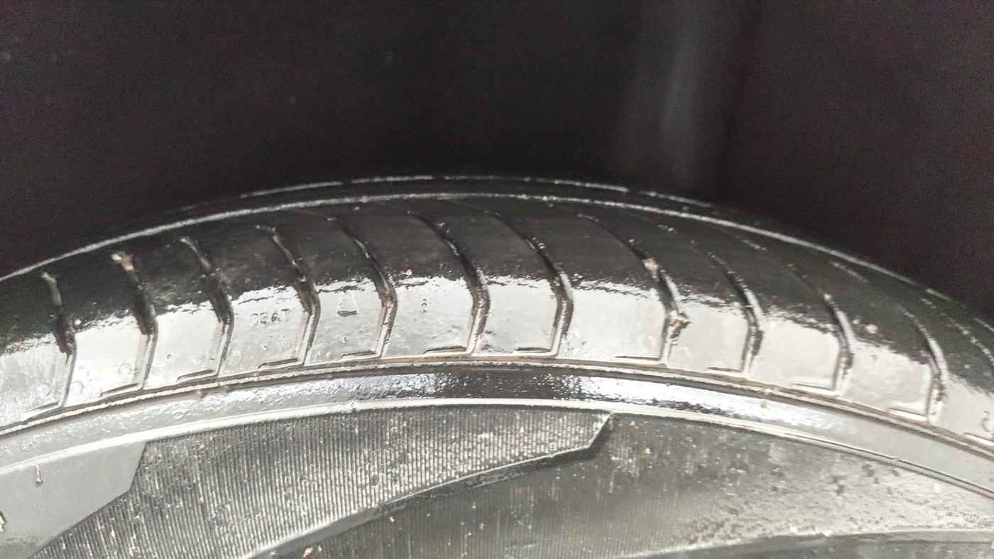 2019 Ford Ecosport TITANIUM + 1.5L PETROL AT, CNG, Automatic, 1,07,110 km, Left Rear Tyre Tread
