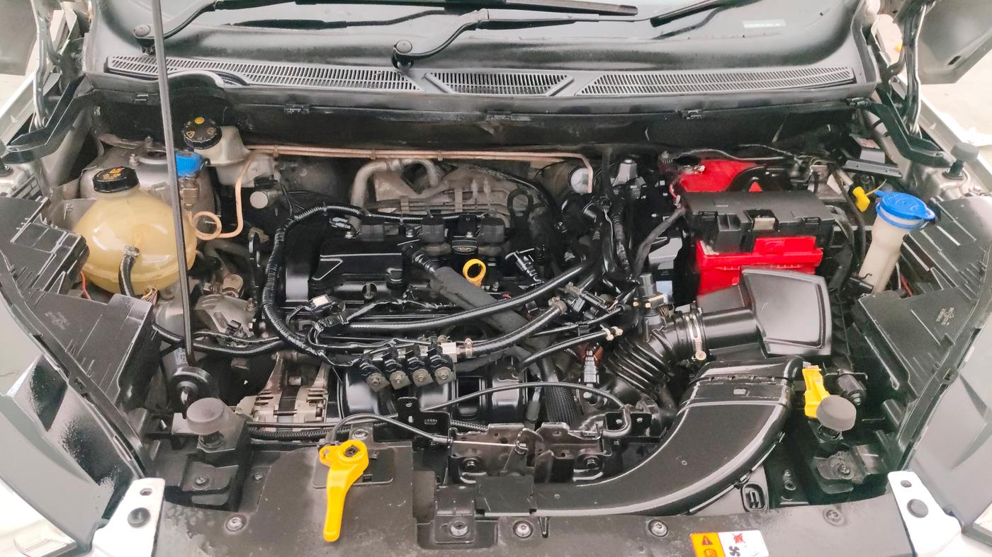 2019 Ford Ecosport TITANIUM + 1.5L PETROL AT, CNG, Automatic, 1,07,110 km, Engine View