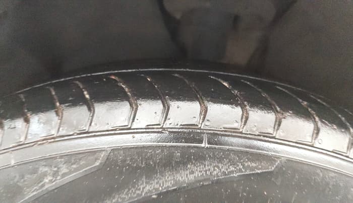 2019 Ford Ecosport TITANIUM + 1.5L PETROL AT, CNG, Automatic, 1,07,076 km, Left Front Tyre Tread