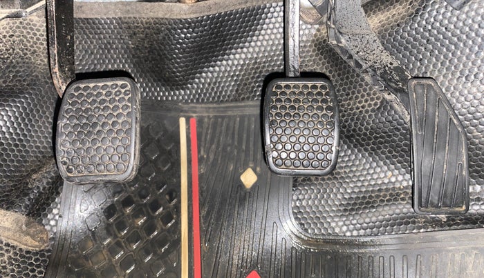 2018 Maruti Alto 800 LXI O, Petrol, Manual, 43,035 km, Pedals