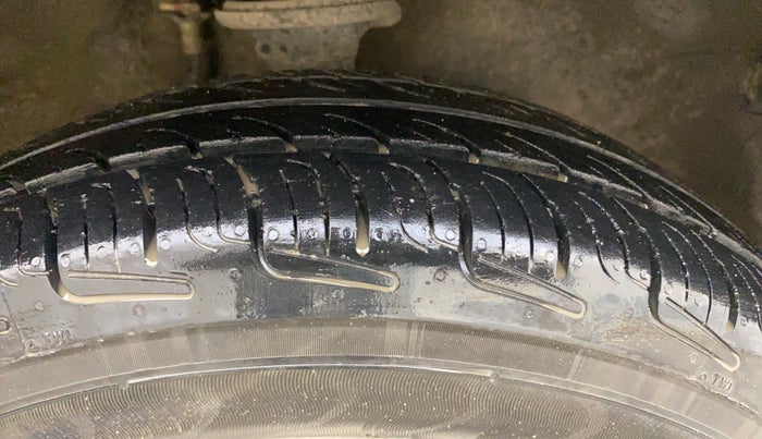 2018 Maruti Alto 800 LXI O, Petrol, Manual, 43,035 km, Right Front Tyre Tread