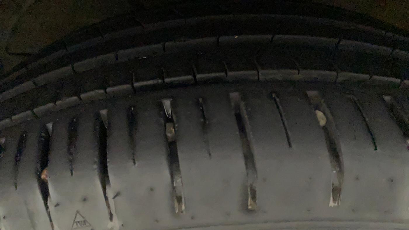 2022 Toyota Glanza G E-CNG, CNG, Manual, 24,367 km, Left Front Tyre Tread