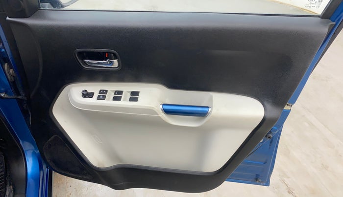 2017 Maruti IGNIS ZETA 1.2 DUAL TONE, Petrol, Manual, 66,130 km, Driver Side Door Panels Control