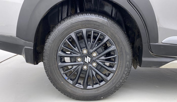 2020 Maruti XL6 ALPHA SHVS  MT, Petrol, Manual, 11,789 km, Right Rear Wheel