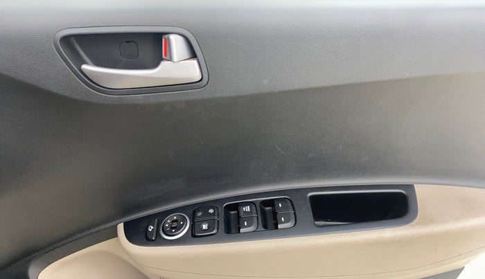 2014 Hyundai Xcent SX 1.2 (O), Petrol, Manual, 74,724 km, Driver Side Door Panels Control