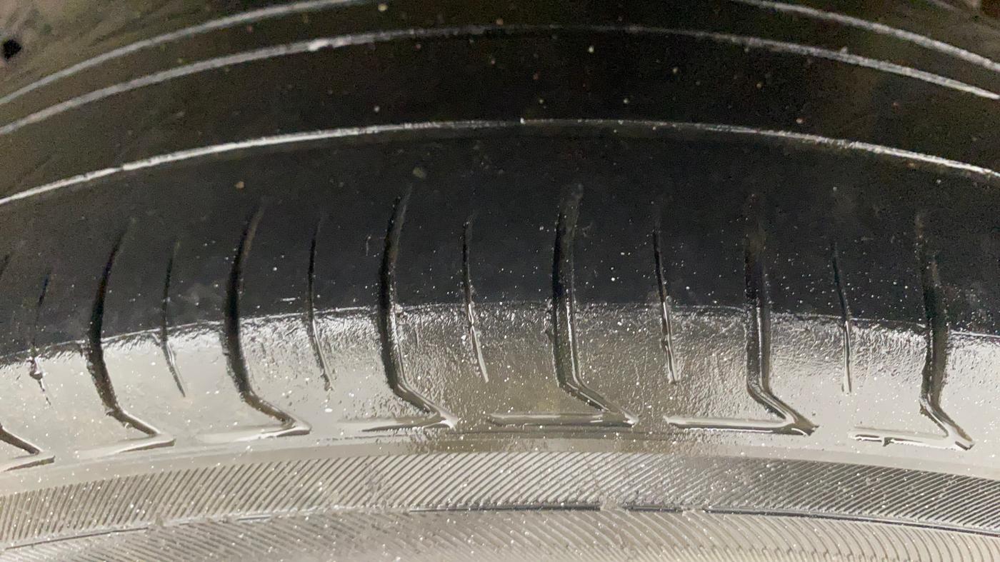 2015 Maruti Celerio VXI, Petrol, Manual, 99,412 km, Left Rear Tyre Tread