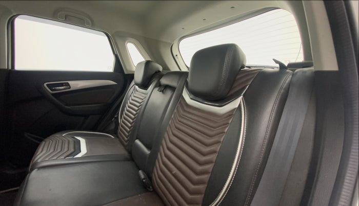 2021 Toyota URBAN CRUISER PREMIUM MT, Petrol, Manual, 22,783 km, Right Side Rear Door Cabin