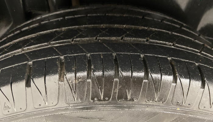 2021 Toyota URBAN CRUISER PREMIUM MT, Petrol, Manual, 22,783 km, Right Rear Tyre Tread